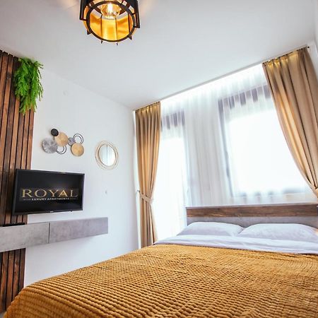 Royal Luxury Apartment Vrsac Exteriör bild